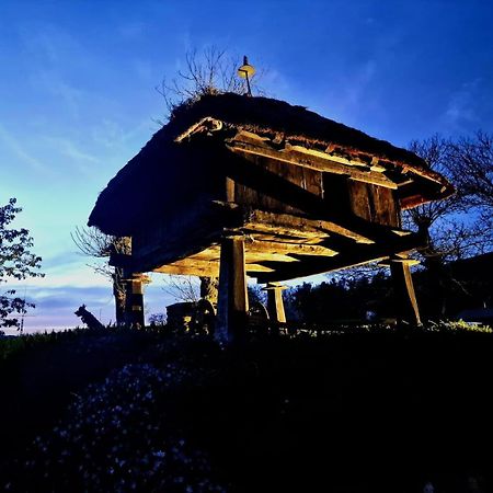 Becerreá Casa Bouzaゲストハウス エクステリア 写真