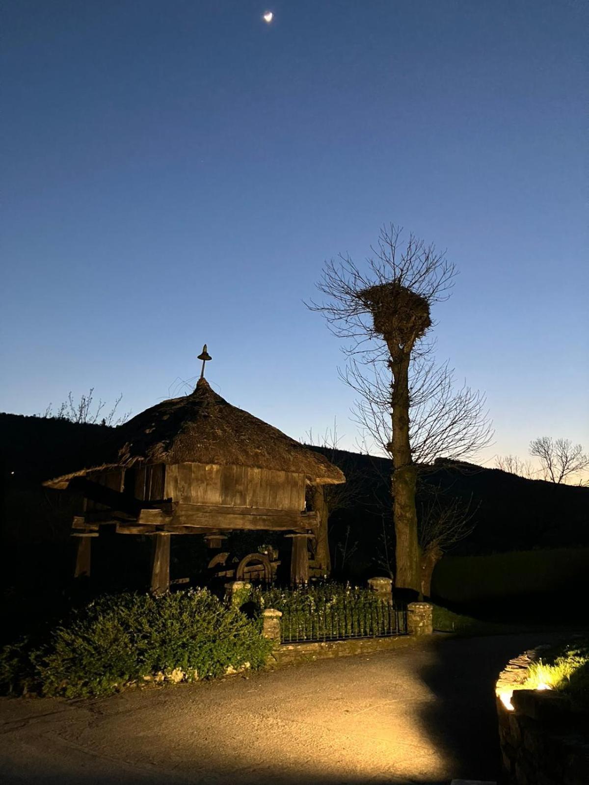 Becerreá Casa Bouzaゲストハウス エクステリア 写真