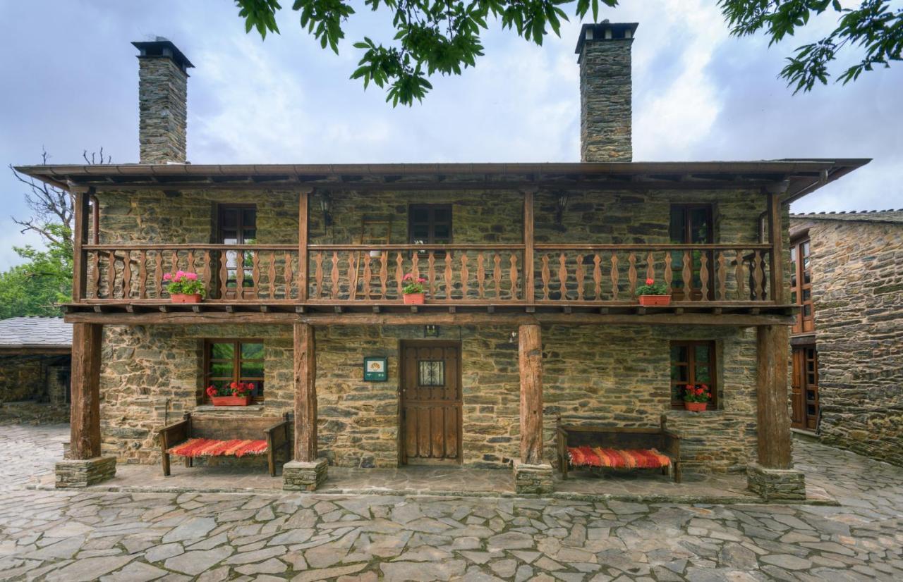 Becerreá Casa Bouzaゲストハウス エクステリア 写真