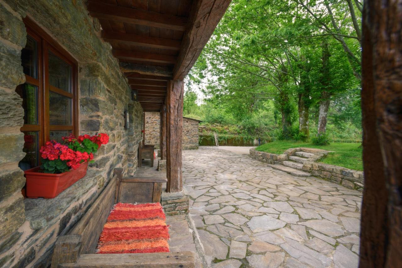 Becerreá Casa Bouzaゲストハウス エクステリア 写真