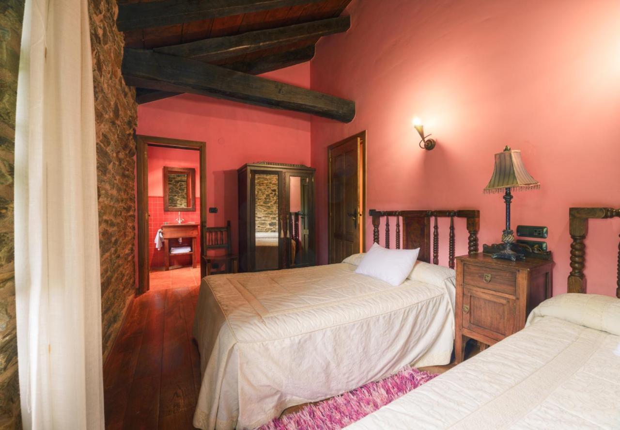 Becerreá Casa Bouzaゲストハウス エクステリア 写真