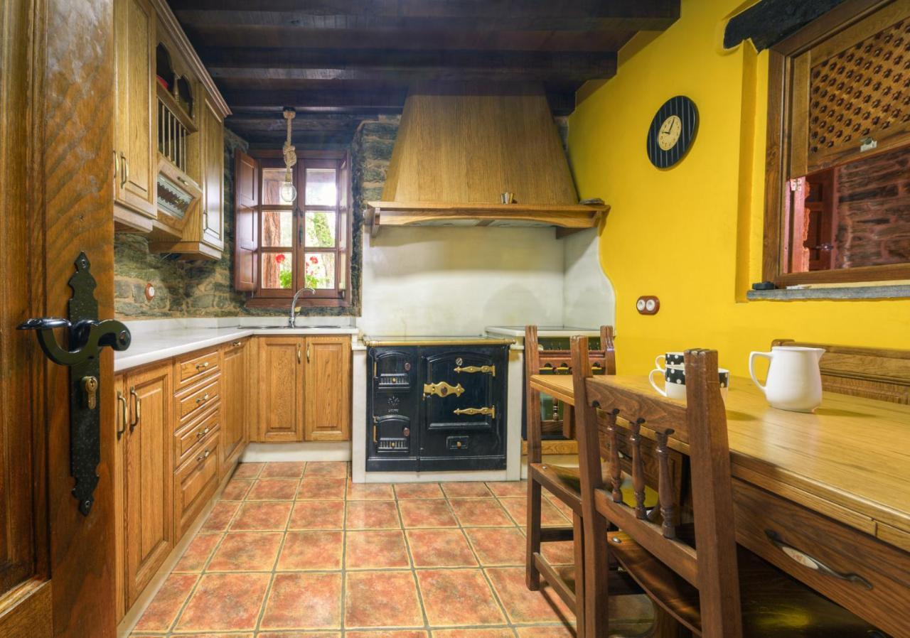 Becerreá Casa Bouzaゲストハウス エクステリア 写真